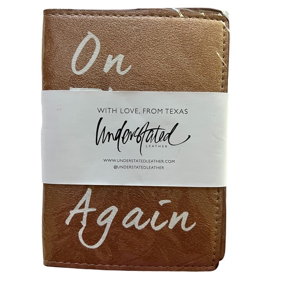 NWT Leather Passport Cover & Luggage Tag Set - Picture 2 of 3